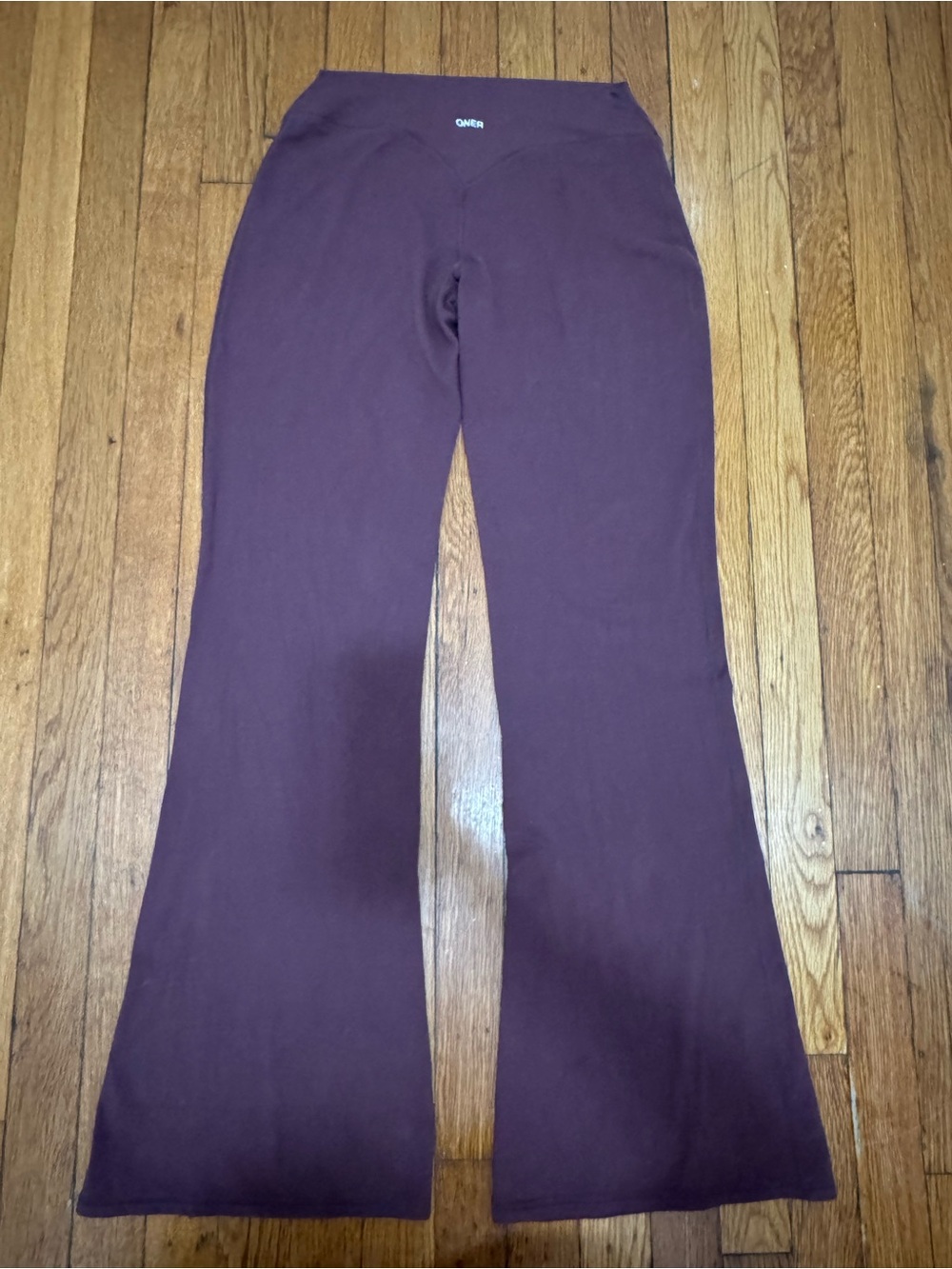 Oner Active - SoftMotion Flared Bottoms with White Logo (Velvet Mocha) - Picture 4 of 4